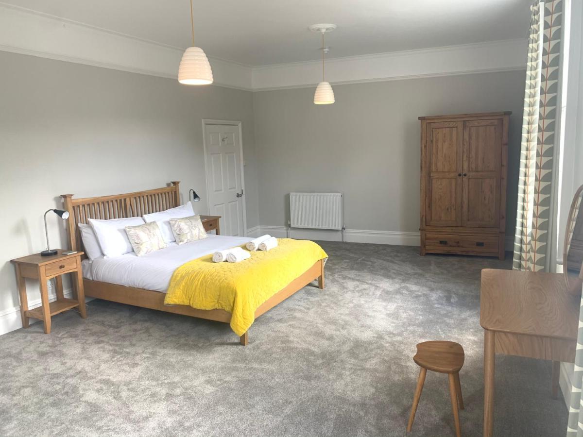Spacious Maisonette With Parking - 10 Mins Walk From Bath Abbey - 2 Bed & 2 巴斯 外观 照片