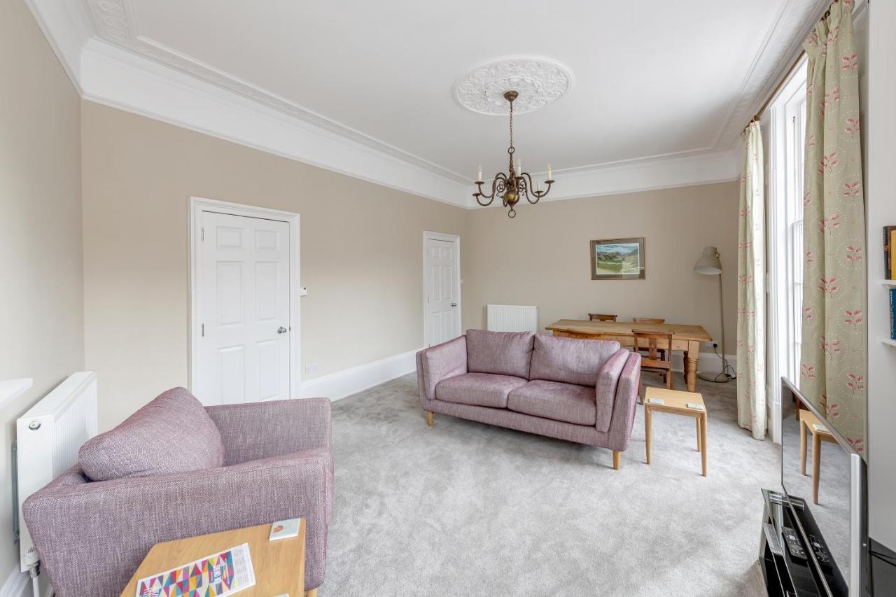 Spacious Maisonette With Parking - 10 Mins Walk From Bath Abbey - 2 Bed & 2 巴斯 外观 照片